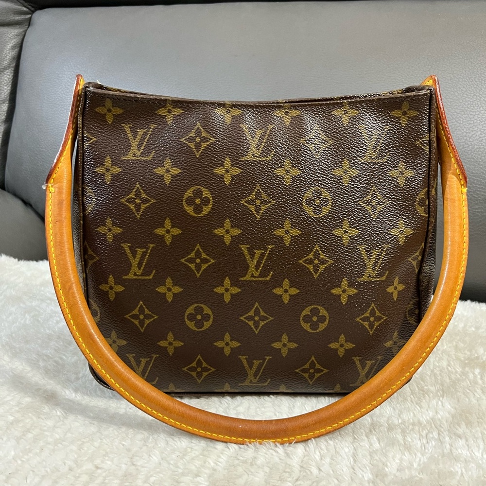 Louis Vuitton Looping MM